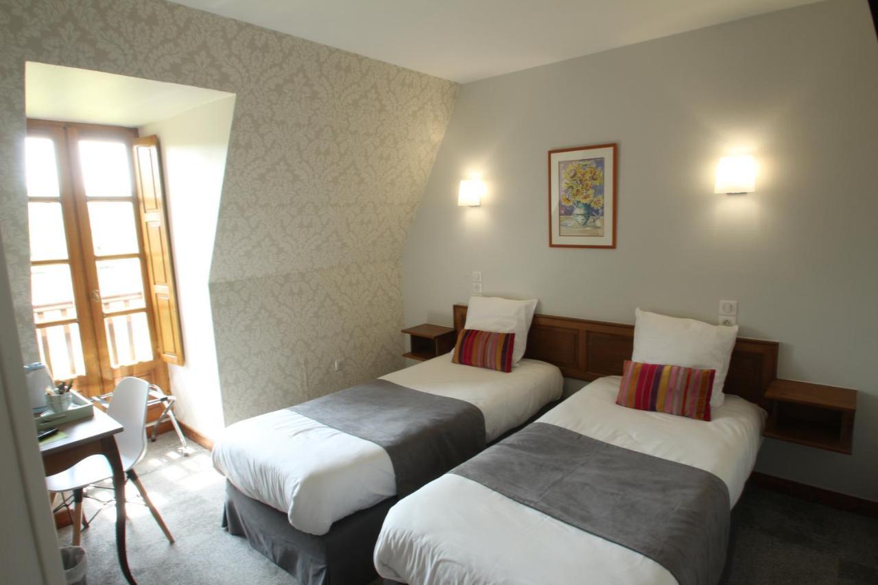 Logis Hotel Archambeau Thonac Zewnętrze zdjęcie