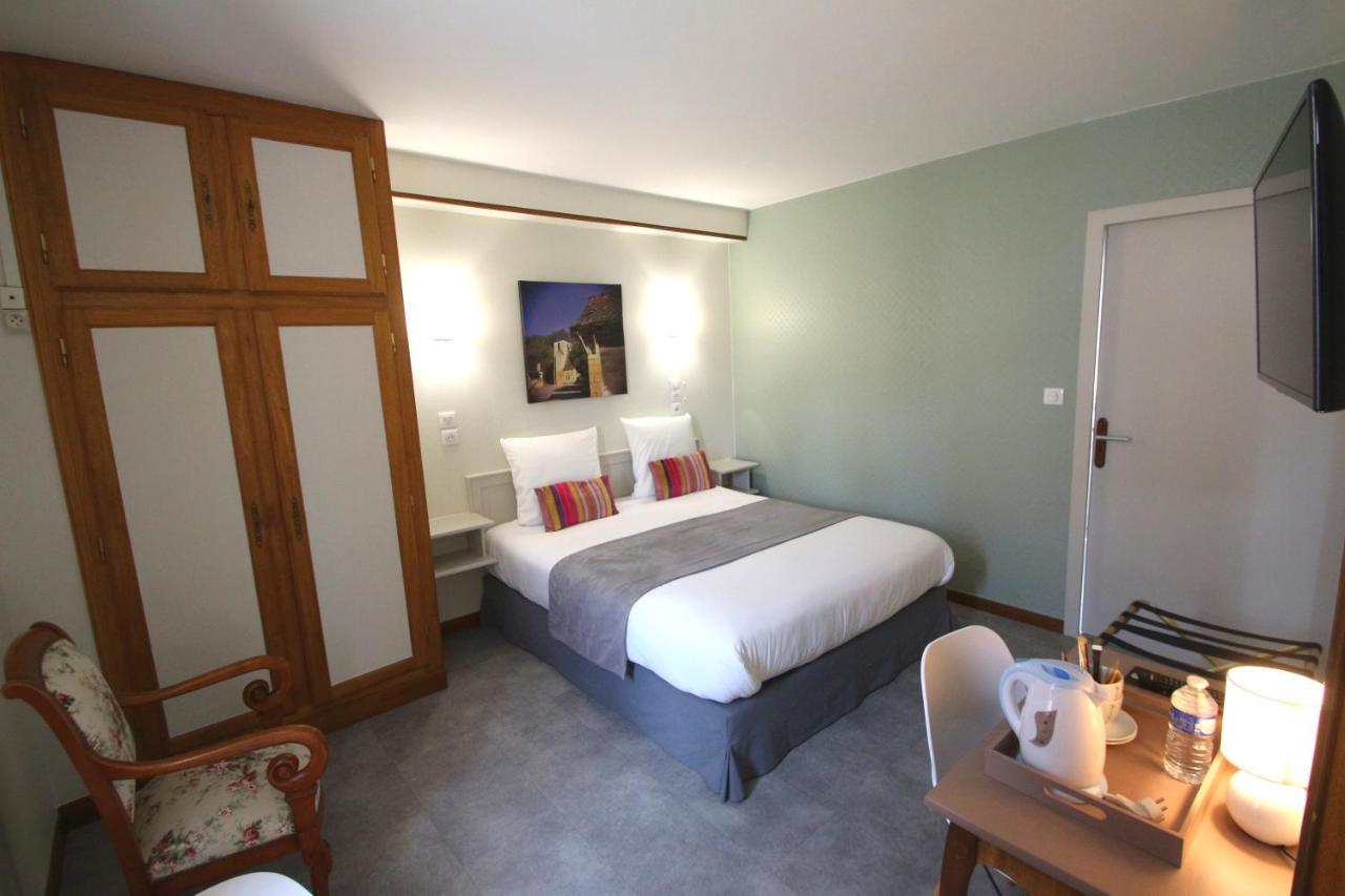 Logis Hotel Archambeau Thonac Zewnętrze zdjęcie