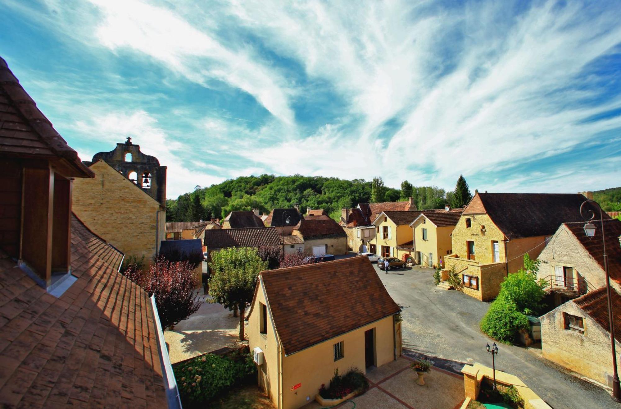 Logis Hotel Archambeau Thonac Zewnętrze zdjęcie