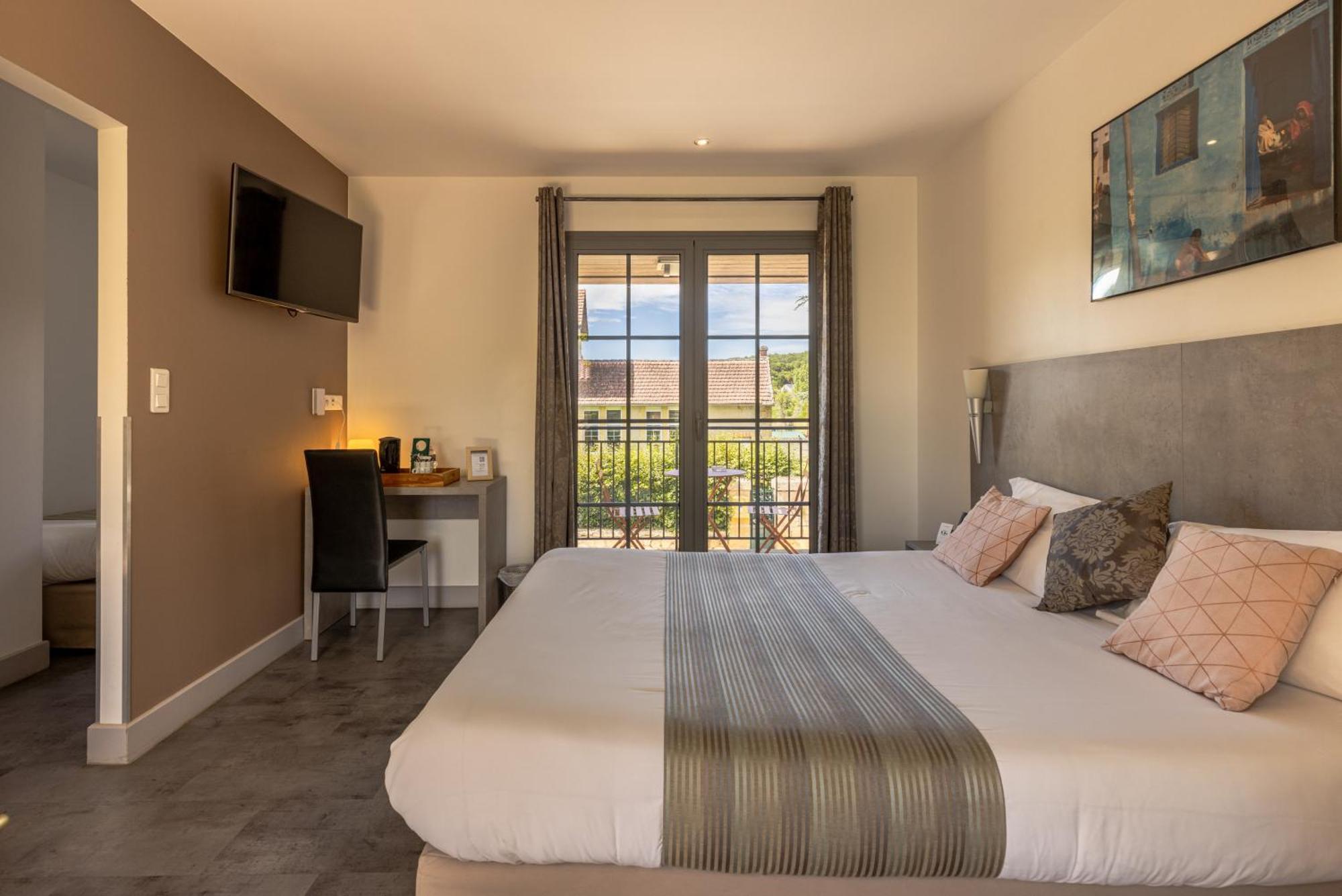 Logis Hotel Archambeau Thonac Zewnętrze zdjęcie