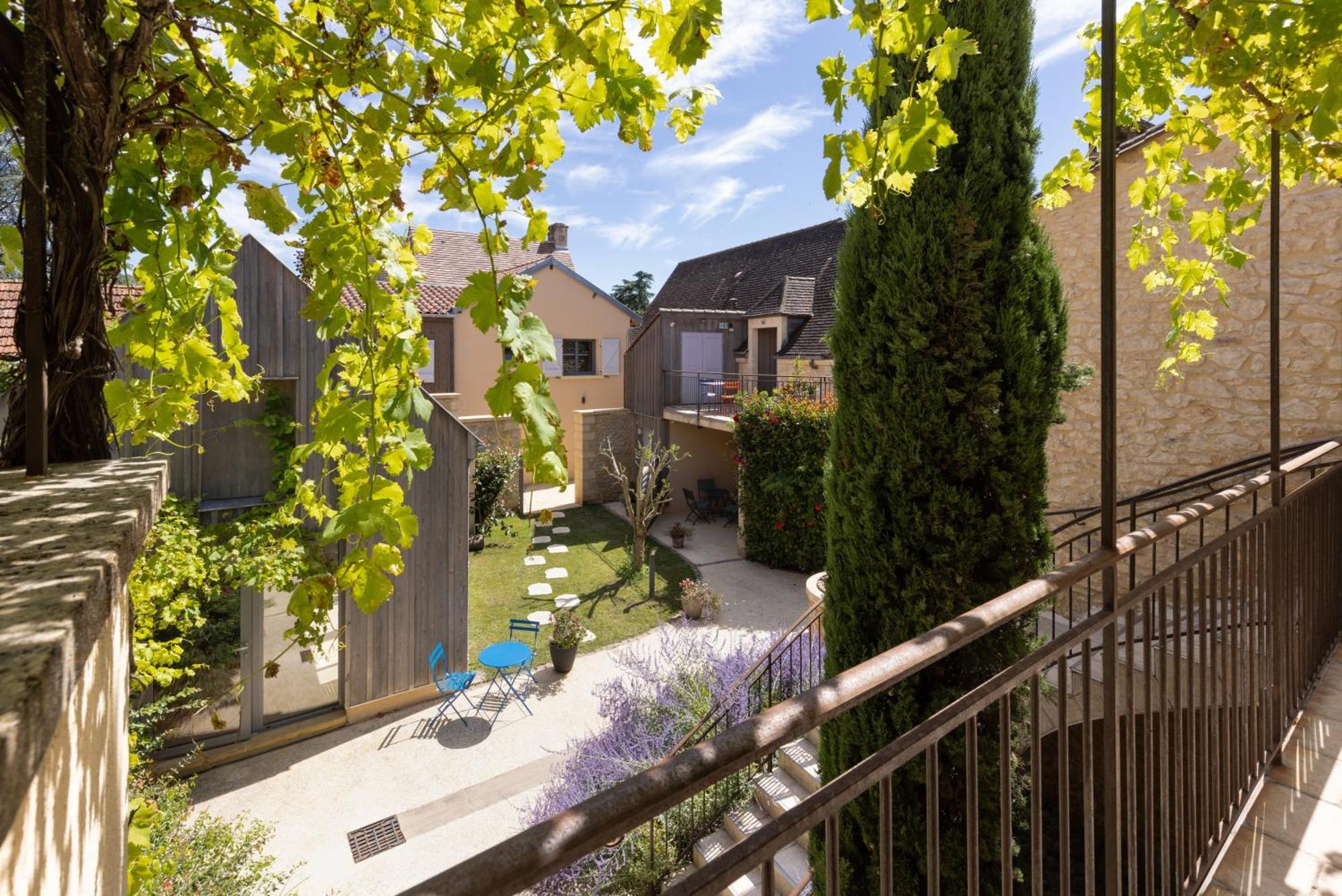 Logis Hotel Archambeau Thonac Zewnętrze zdjęcie