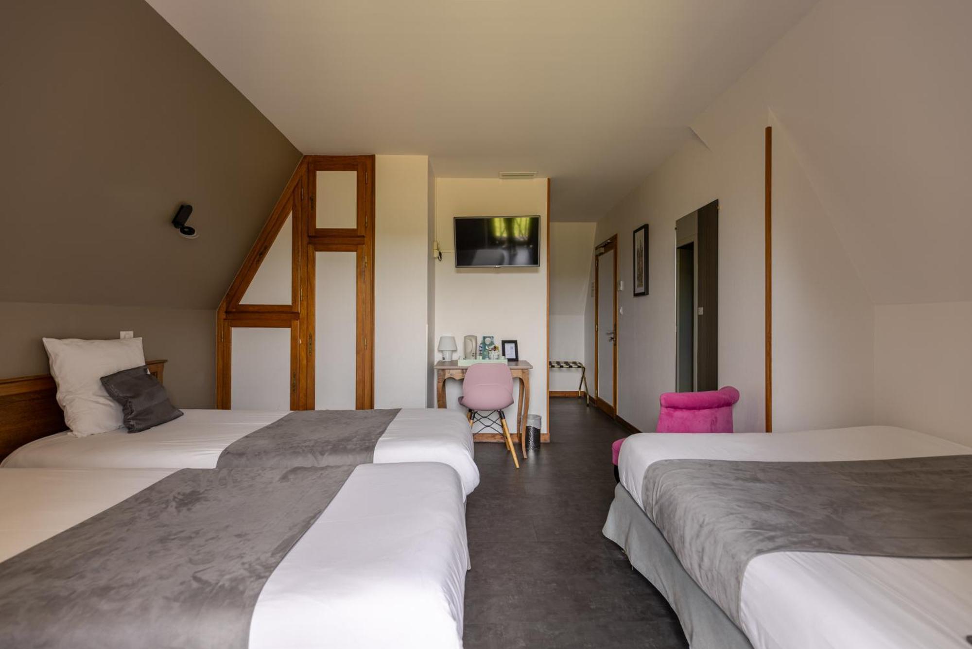 Logis Hotel Archambeau Thonac Zewnętrze zdjęcie