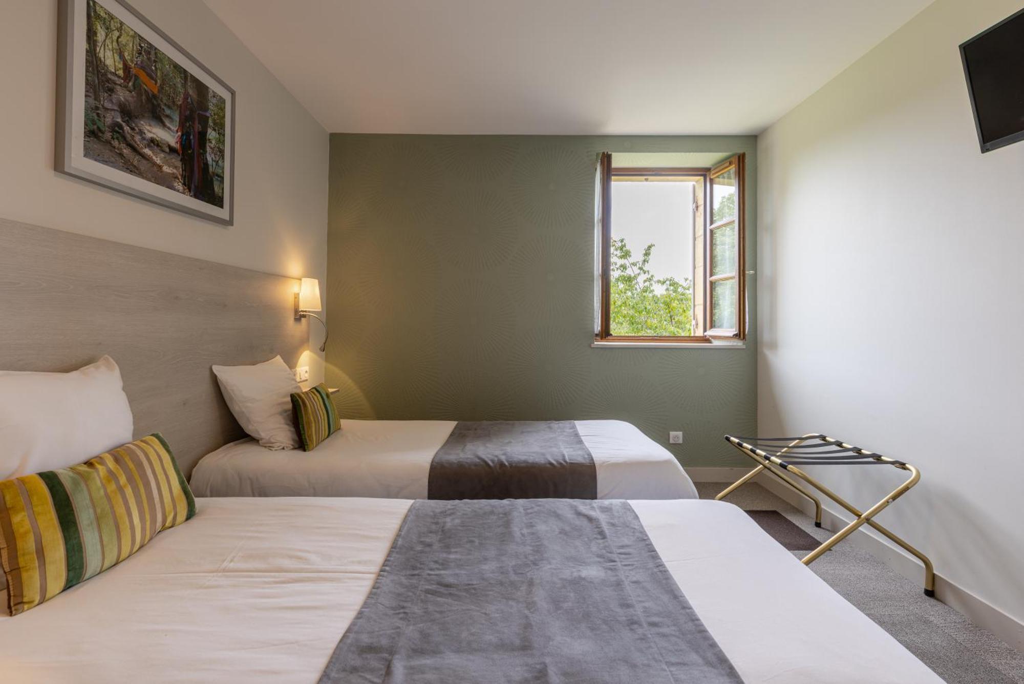 Logis Hotel Archambeau Thonac Zewnętrze zdjęcie