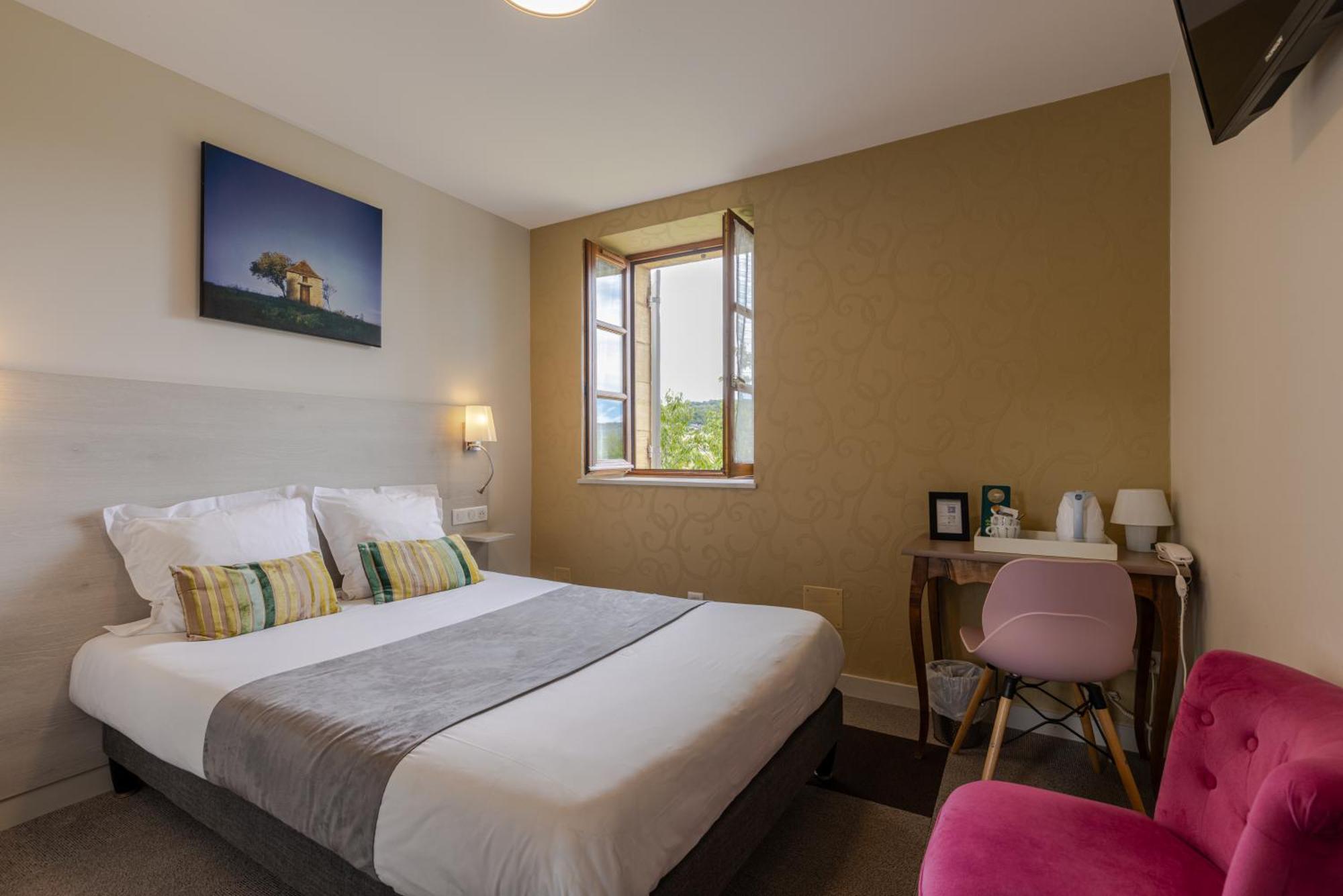 Logis Hotel Archambeau Thonac Zewnętrze zdjęcie